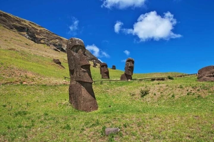 Остров Пасхи находится в ...