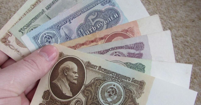 Давайте проверим, смогли бы вы прожить на советскую зарплату?