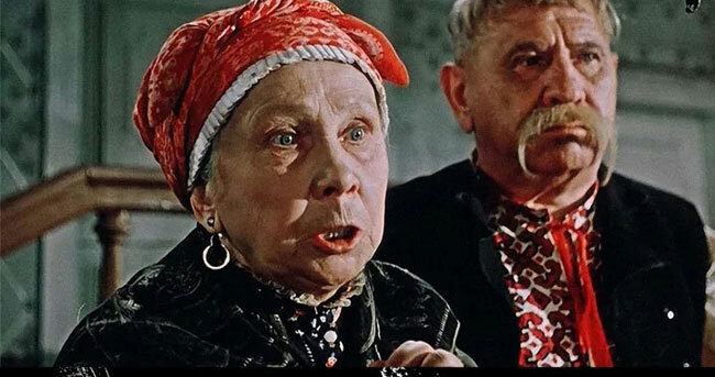В фильм "За двумя зайцами" родители Прони сказали о Голохвастове, что он разумный, настолько, что аж…