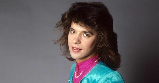 Попробуйте вспомнить и закончить строки советских хитов