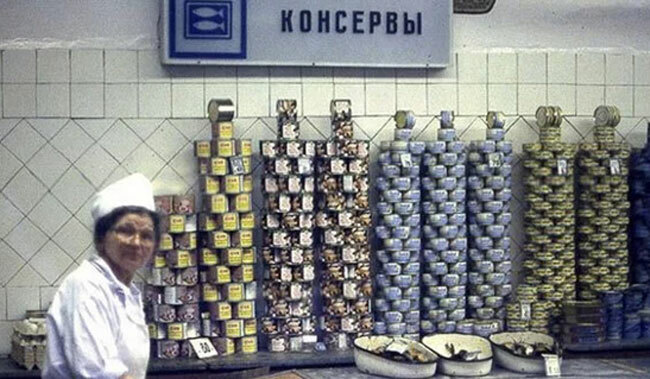 Что в народе в шутку называли "братской могилой"?