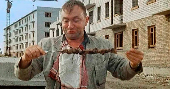 Попробуете узнать советскую комедию по предложенному нами кадру? Думаем, что парочка из них вас озадачит