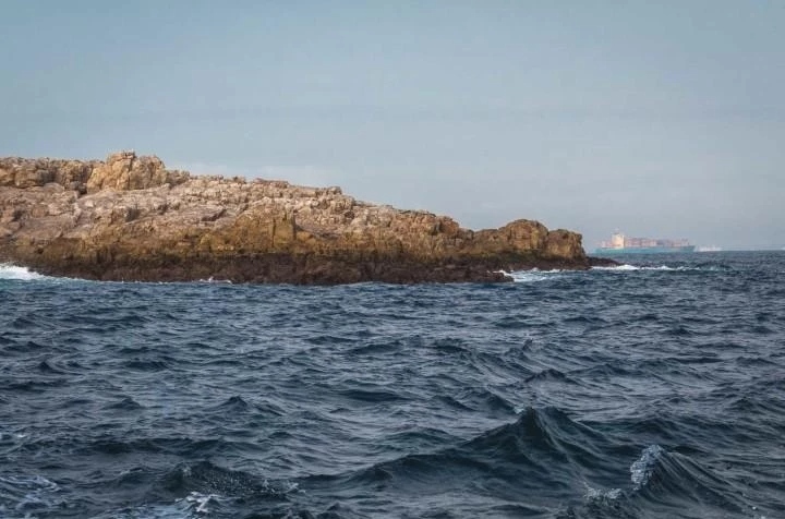 Как называют Каспийское море в Турции и арабских странах?
